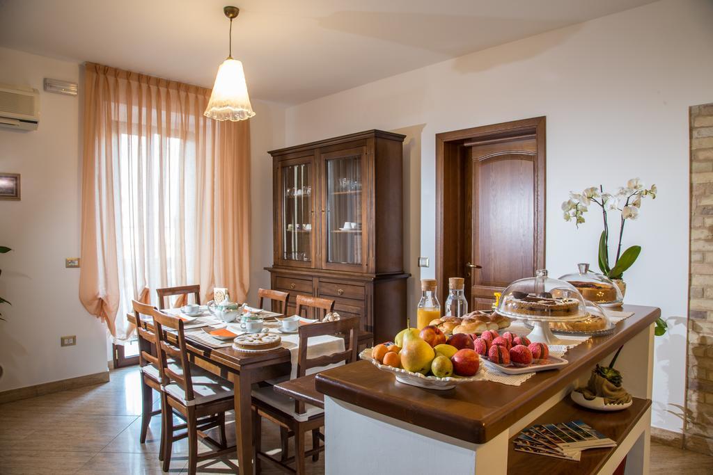 B&B Casa Cavour San Benedetto del Tronto Eksteriør billede