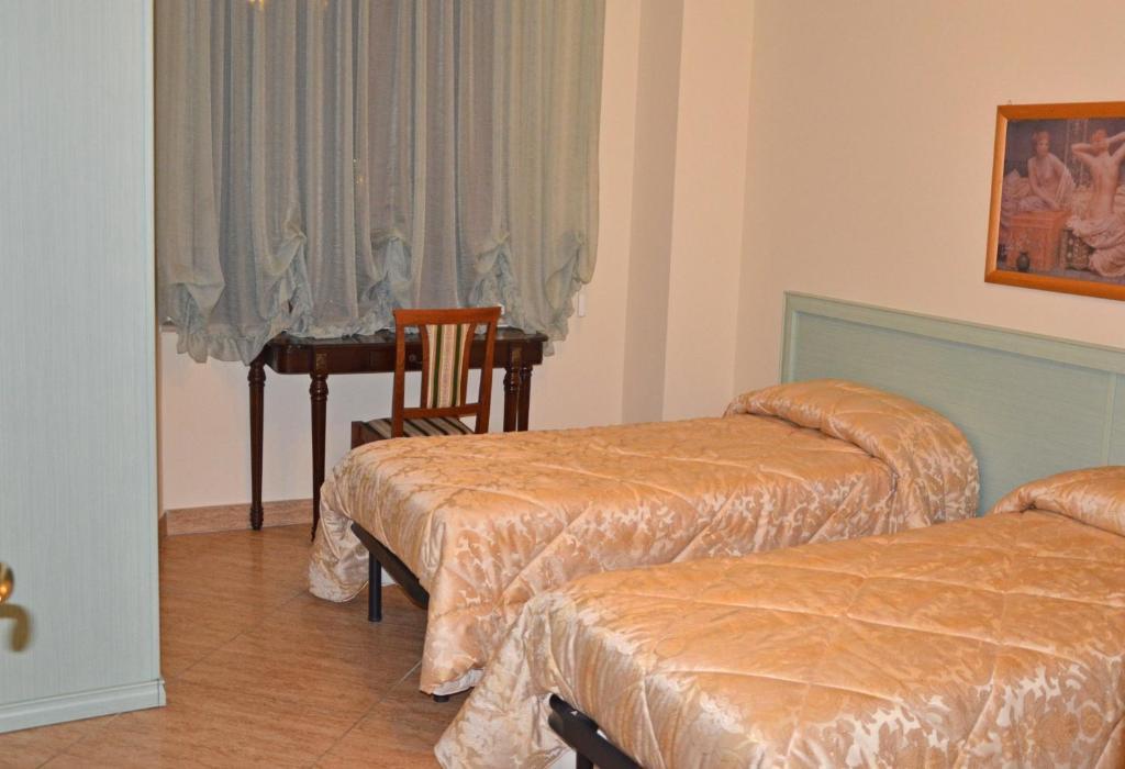 B&B Casa Cavour San Benedetto del Tronto Værelse billede